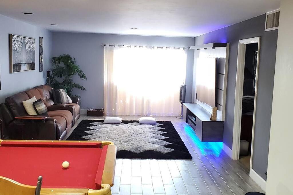Fully Furnished, Beautiful, Spacious Two Bedroom Condo Lauderhill Exteriér fotografie