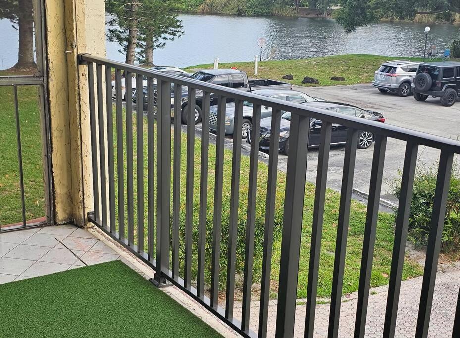 Fully Furnished, Beautiful, Spacious Two Bedroom Condo Lauderhill Exteriér fotografie
