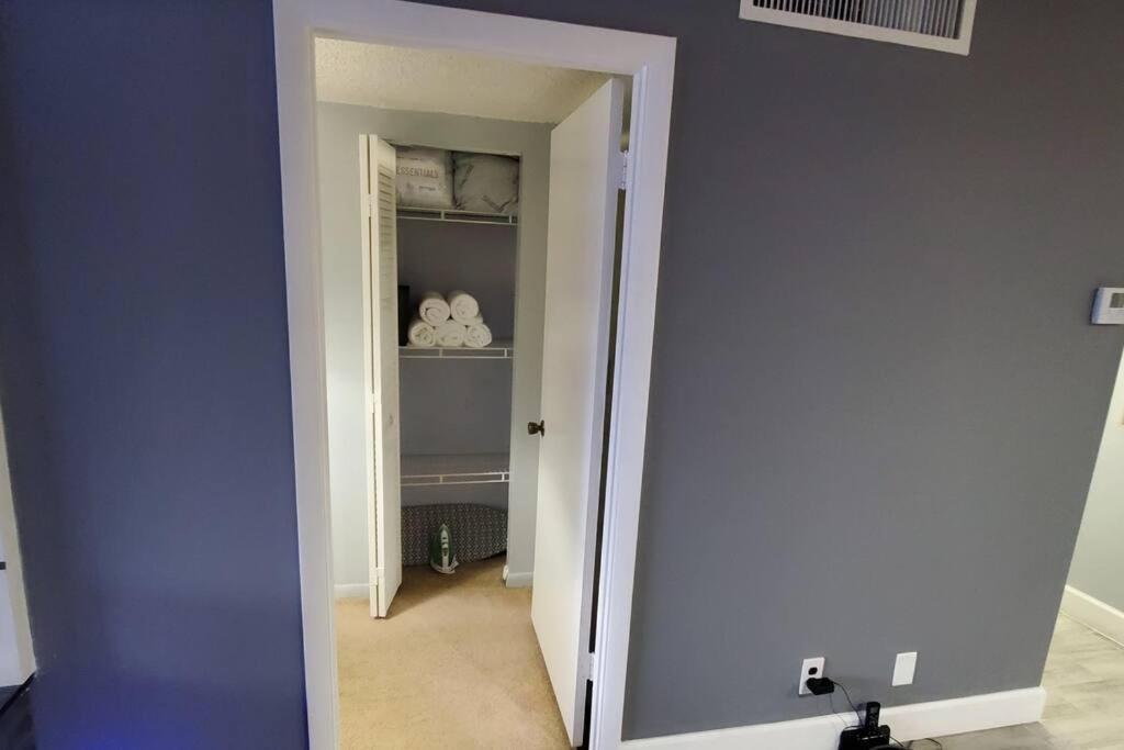 Fully Furnished, Beautiful, Spacious Two Bedroom Condo Lauderhill Exteriér fotografie